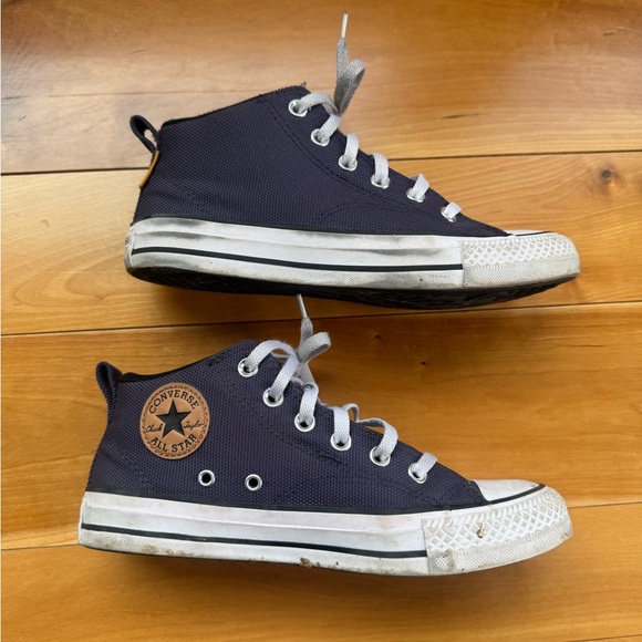 Converse Chuck Taylor All Star in Dark Blue and White - Picture 6 of 9